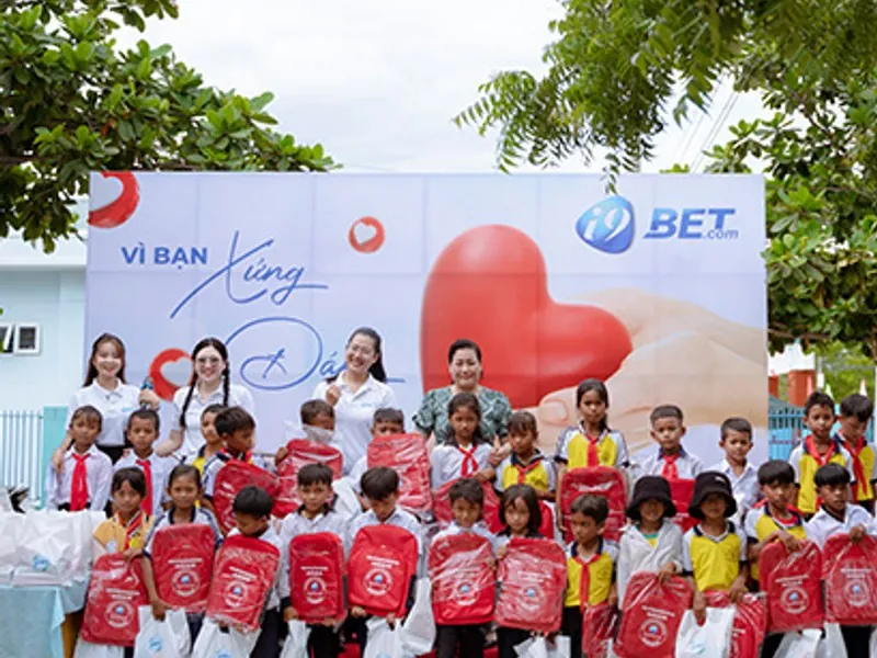 Hình ảnh minh họa bảo vệ trẻ em khỏi cờ bạc trực tuyến với các biện pháp kiểm soát của phụ huynh.